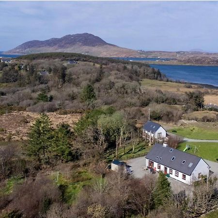 Red Deer Cosy Apartment In Letterfrack Connemara Exteriér fotografie